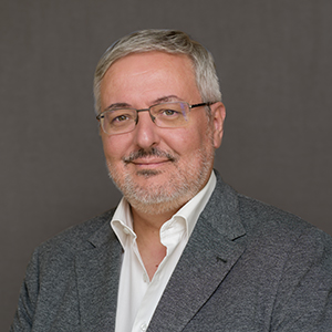 Cláudio Soares